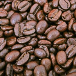 pile-of-coffee-bean-164622-2-scaled